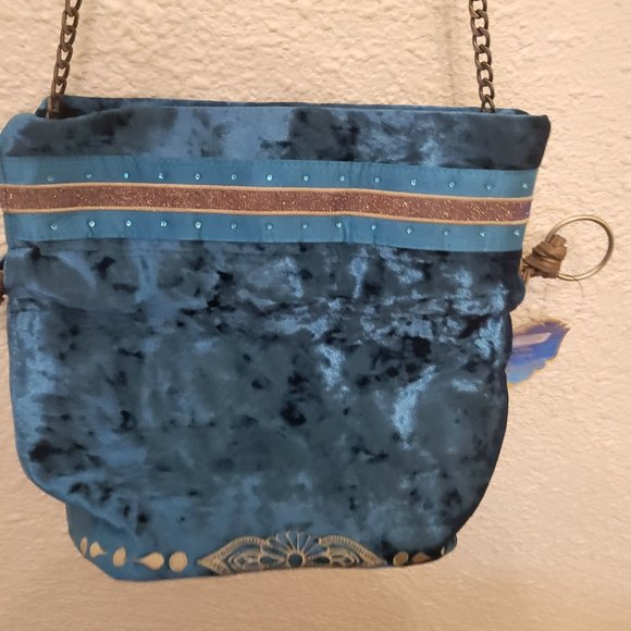 Aladdin Crossbody Bioworld Magic Pamp Purse Bag NEW - Picture 7 of 15